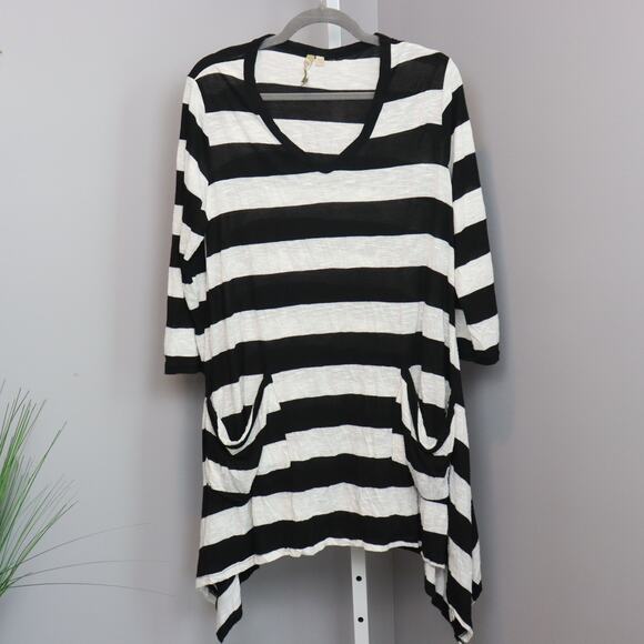 Comfy USA Black White Stripe Tunic Top Asymmetrical Hem Pockets XS Made USA - Picture 1 of 7